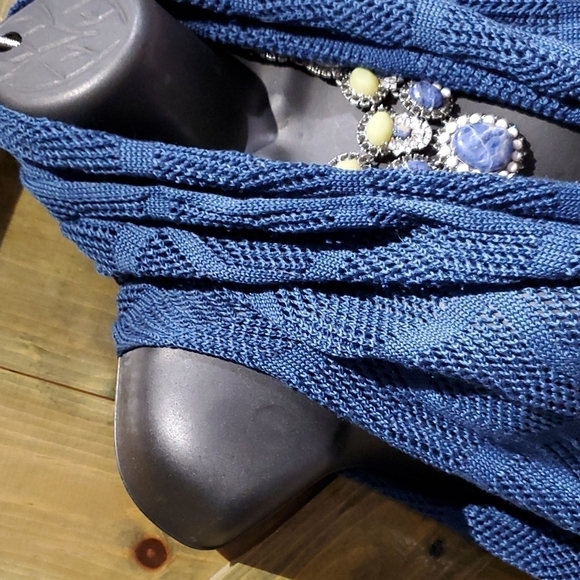 NEW CARDIGAN BLUE KNIT HIGH LOW VEST - Picture 2 of 7
